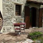 מלון דירות Borgo Pianello Country Resort