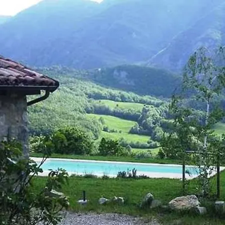 Aparthotel Borgo Pianello And Winery Lizzano In Belvedere