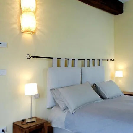 Borgo Pianello And Winery Aparthotel Lizzano In Belvedere